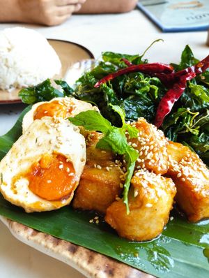  at Kem-Kon Pahurat (เข้ม-ข้น พาหุรัด) in Bangkok