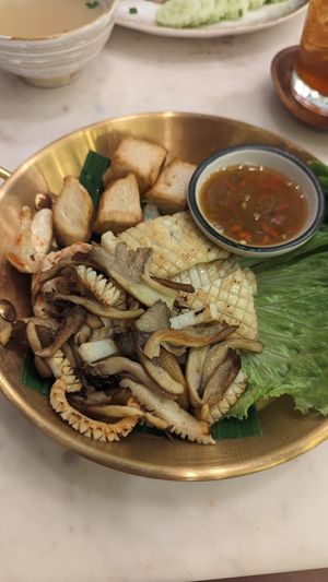  at Kem-Kon Pahurat (เข้ม-ข้น พาหุรัด) in Bangkok