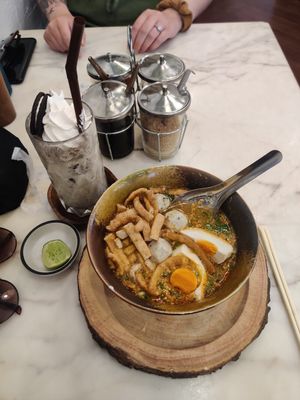 Tom yum soup with Oreo milkshake at Kem-Kon Pahurat (เข้ม-ข้น พาหุรัด) in Bangkok