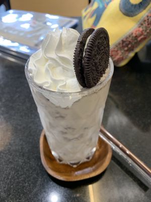 Oreo shake   at Kem-Kon Pahurat (เข้ม-ข้น พาหุรัด) in Bangkok