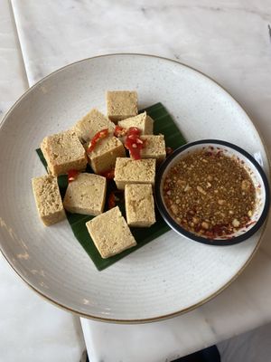Tofu starter  at Kem-Kon Pahurat (เข้ม-ข้น พาหุรัด) in Bangkok