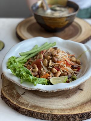 Papaya salad - Kem-Kon (Pahurat), Bangkok  at Kem-Kon Pahurat (เข้ม-ข้น พาหุรัด) in Bangkok