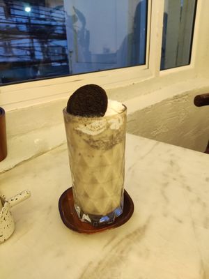 Oreo milkshake at Kem-Kon Pahurat (เข้ม-ข้น พาหุรัด) in Bangkok