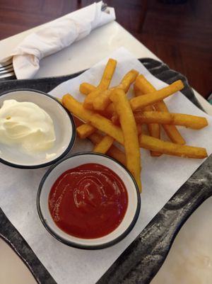 Mung bean fries at Kem-Kon Pahurat (เข้ม-ข้น พาหุรัด) in Bangkok