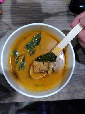 Curry with fish at Kem-Kon Pahurat (เข้ม-ข้น พาหุรัด) in Bangkok