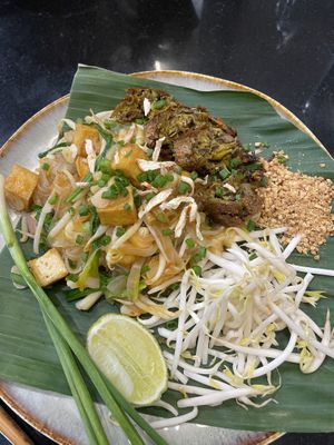   at Kem-Kon Pahurat (เข้ม-ข้น พาหุรัด) in Bangkok