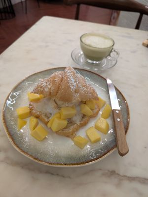  at Kem-Kon Pahurat (เข้ม-ข้น พาหุรัด) in Bangkok