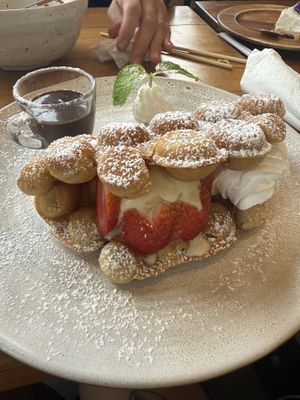   at Kem-Kon Pahurat (เข้ม-ข้น พาหุรัด) in Bangkok