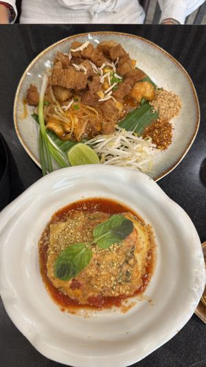 Lasagna and pad Thai  at Kem-Kon Pahurat (เข้ม-ข้น พาหุรัด) in Bangkok