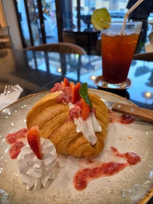  at Kem-Kon Pahurat (เข้ม-ข้น พาหุรัด) in Bangkok