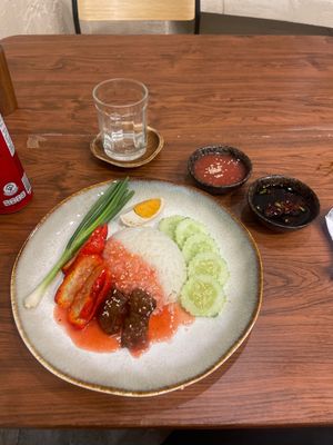   at Kem-Kon Pahurat (เข้ม-ข้น พาหุรัด) in Bangkok