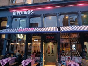 Outside at Civerinos Slice - Finnieston in Glasgow
