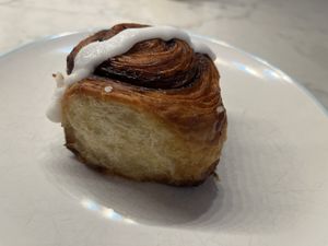 Vegan cinnamon bun  at Buns From Home - Sloane Sq in South West London