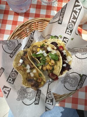   at POTZALIA in Lisbon