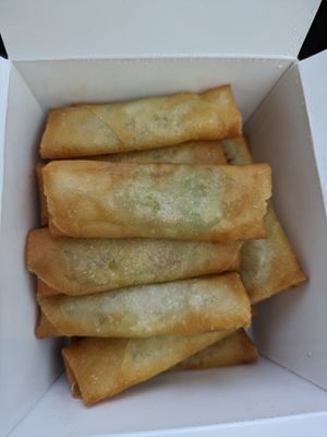 Spring rolls at Wawin Vegan Chinese in Glasgow