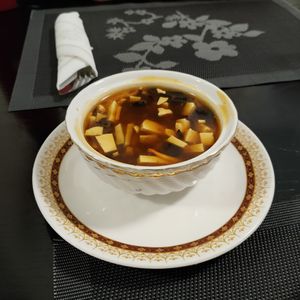 Zuppa agrodolce  (without egg) at Ming Xuan Ge in Bolzano