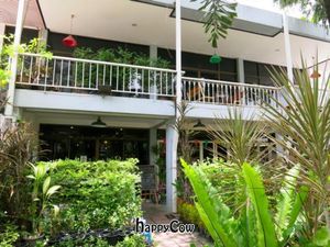 Looking from outside at Khun Churn in Nonthaburi