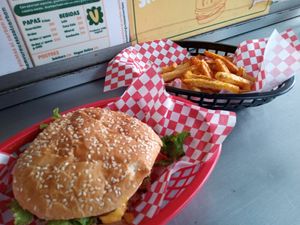  at Hamvurguesas al Carbon in Mexico City