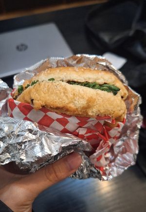 Realmente deliciosa 🍔 at Hamvurguesas al Carbon in Mexico City