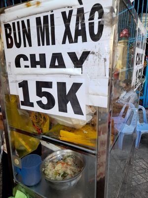 Prices at Unnamed Street Food Stall in Ho Chi Minh City