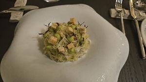 Salad with avocado purée and croutons at Bistrot 55 Classic Edition in Limassol