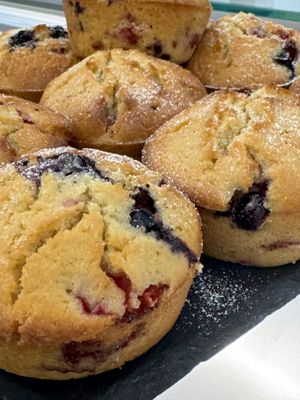 Vegan berry muffins   at The Garden Bakery - Online in Portimao