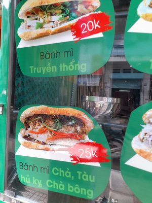 Menu at Chọn Lac in Ho Chi Minh City