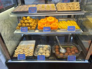 Variety of desserts - Photo by Mr Purple at Kalam Restaurant in Central Singapore