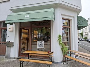  at HUMM Deli in Antwerpen