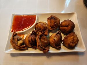 Crispy vegan wonton at Dumpling the Noodle Kirkland in Kirkland