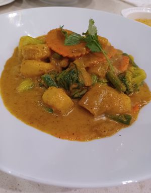 Hestia saffron curry at The Hestia Veggie in Vancouver