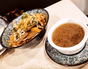 Fideos Miss Saigon (servido con salsa de piña) at The Hestia Veggie in Vancouver