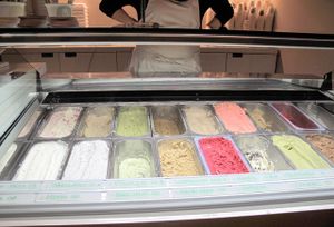 unusual flavours like poppy seed, basil, bitter orange at Veganista Ice Cream I in Vienna