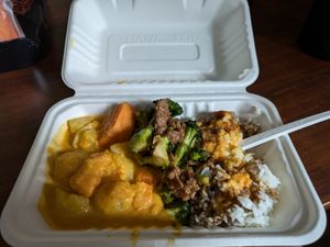 Curry potato and beef and broccoli at Bodhi Express in Westlake