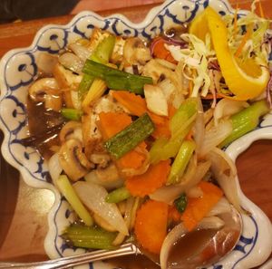 Ginger Stir Fry with tofu (vegan) at Takieng Thai Cuisine in Fair Oaks