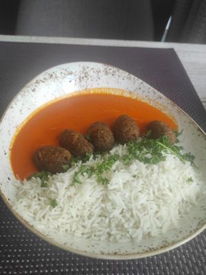 "Meatball" with tomato suce and rice at Vegafe - Totoriu g. in Vilnius
