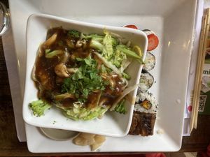 Taste Oriental com Sushi  at Taste and See in Sao Paulo