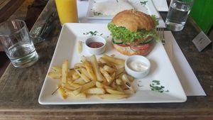 Taste Molnar Sanduíche de Bife Veggie Empanado at Taste and See in Sao Paulo