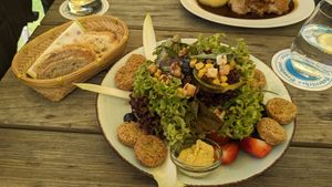  at Wirtshaus Schießstätte in Tegernsee