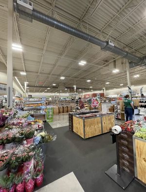 Grocery at Sprouts Farmers Market in Oakland Park