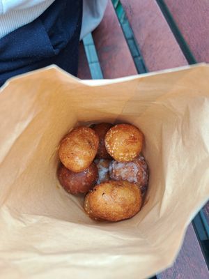 We've tried all of them (4 different types) at Hải Xệ - Bánh Rán Cao Lâu in Hanoi