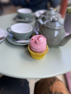 Raspberry and lemon cupcakes   at Alma's Ethical Cakes & Bakes in Hebden Bridge
