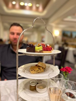  at Victoria Café in Toronto