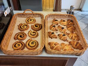 Pastries: Kanelsnegle and Croissants at V Sorte Hest in Copenhagen