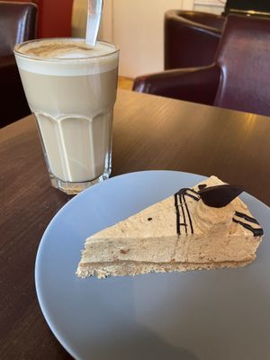 Peanut butter cheesecake💗 at V Sorte Hest in Copenhagen