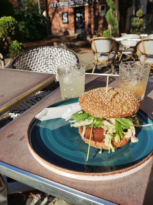 Meatball burger at V Sorte Hest in Copenhagen
