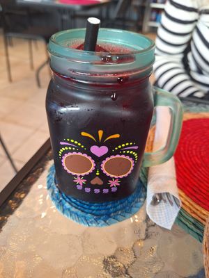 Agua de Jamaica at RePotzalia in Lisbon