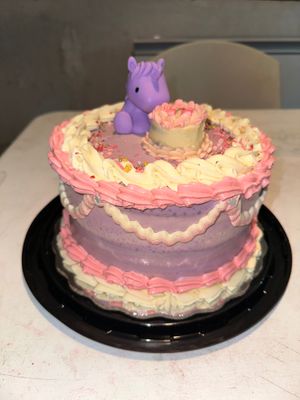 Red velvet estilo vintage at The Vakery Shop - Delivery Only in Mazatlan