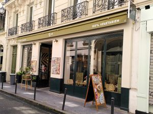 Façade at Qasti Green in Paris