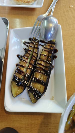 Aubergine was very soft and not too oily at Kasu Udon Ebisuya 2 Go-Shop in Osaka